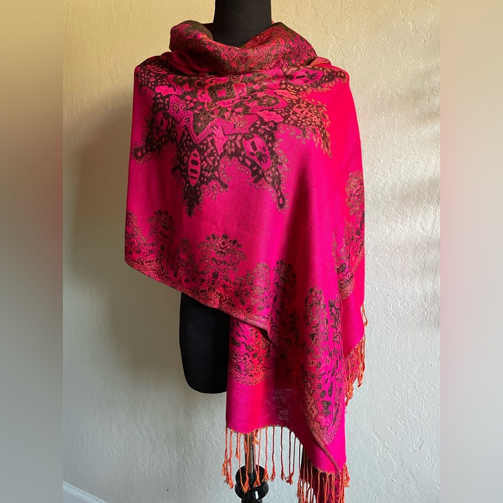 5 for $25 Fuchsia soft shawl